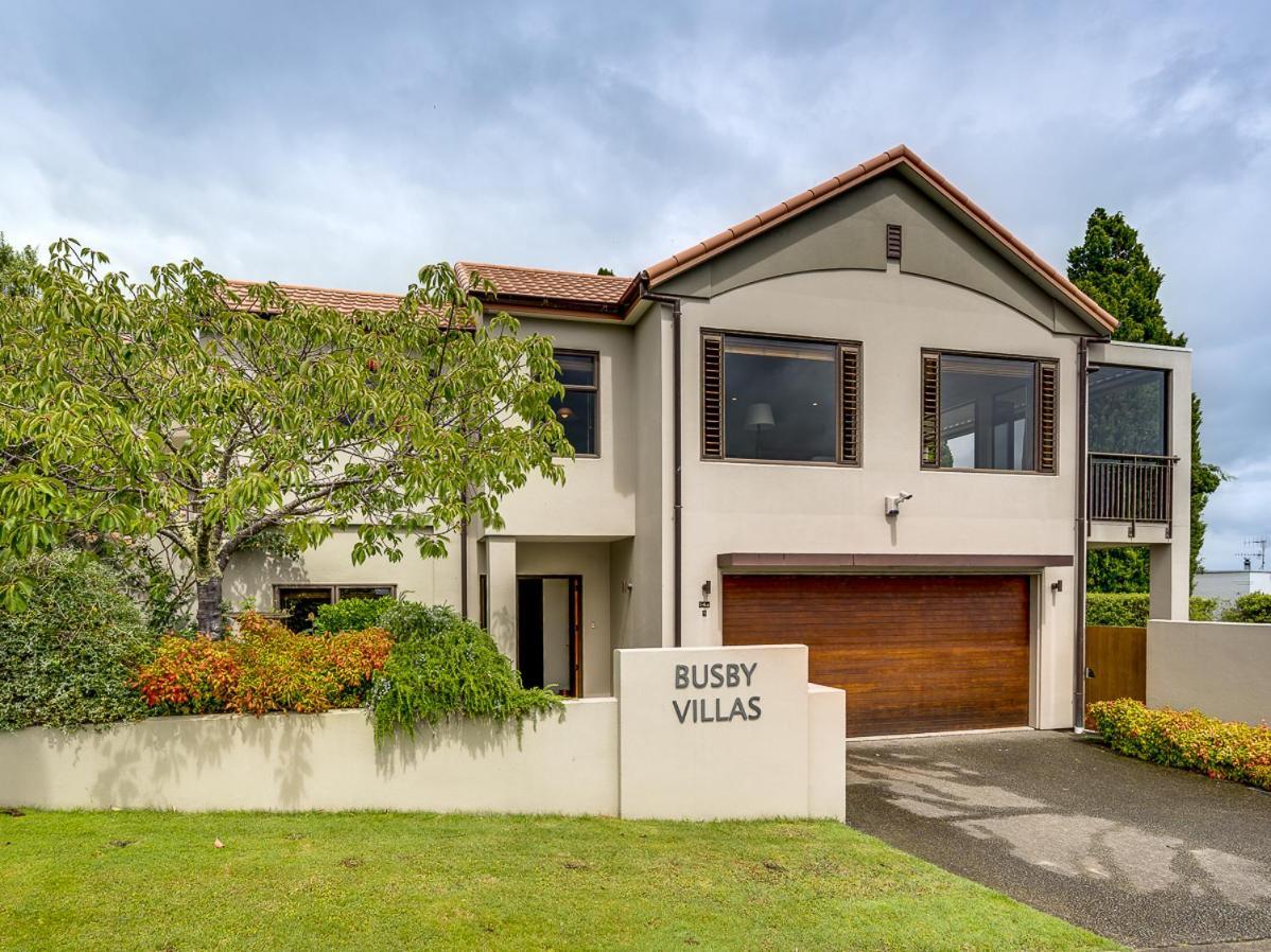 Busby Hill Villa - Havelock North Holiday Home المظهر الخارجي الصورة